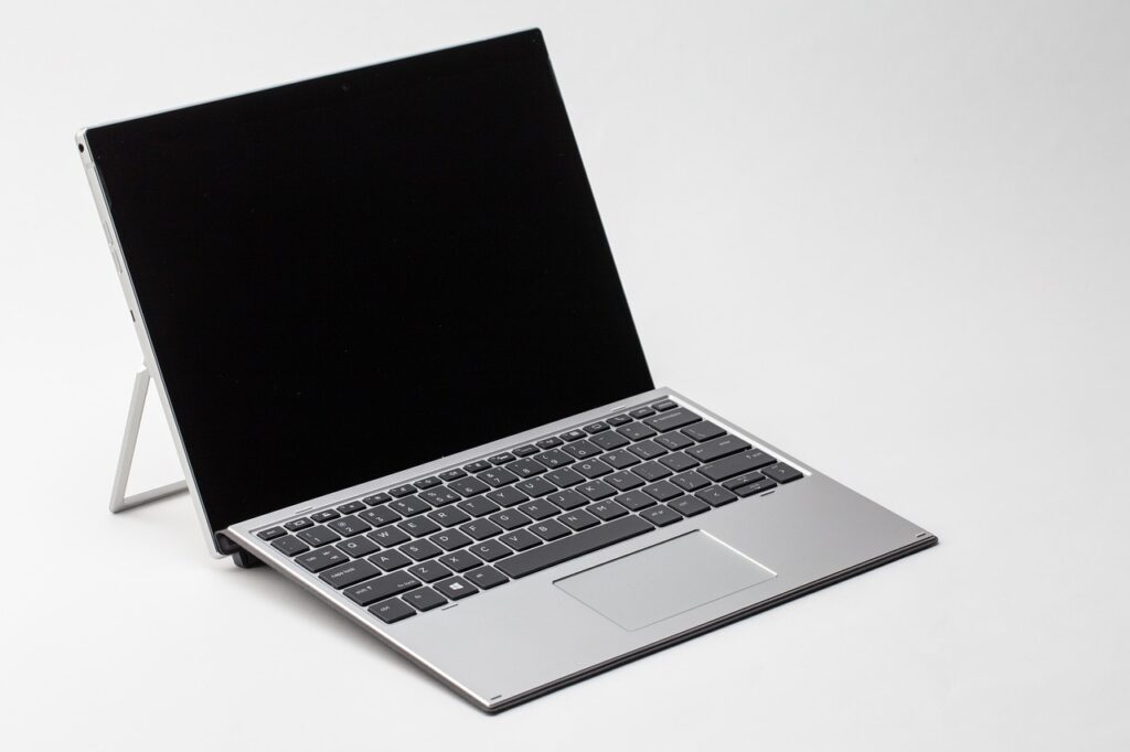 訪問薬剤師によるカルテ共有とICT連携のメリットは？