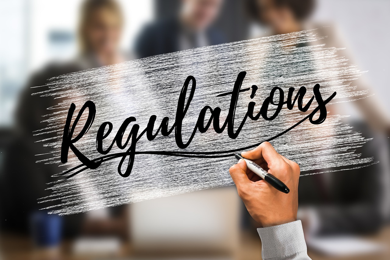 訪問薬剤師の業務委託契約における重要な条件とは？