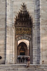 訪問薬剤師になるために必要な資格はどのようなものですか？